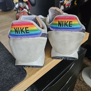 Nike Men 11 Pride BeTrue shoes